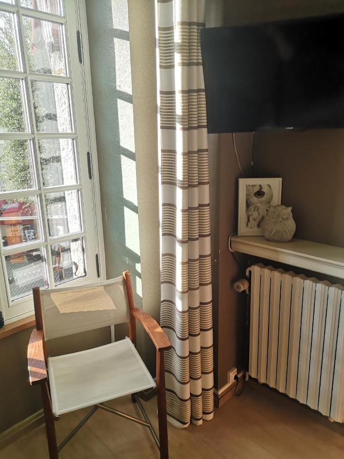Hotel Les Deux Magots ラ・ロシュ・ベルナール エクステリア 写真